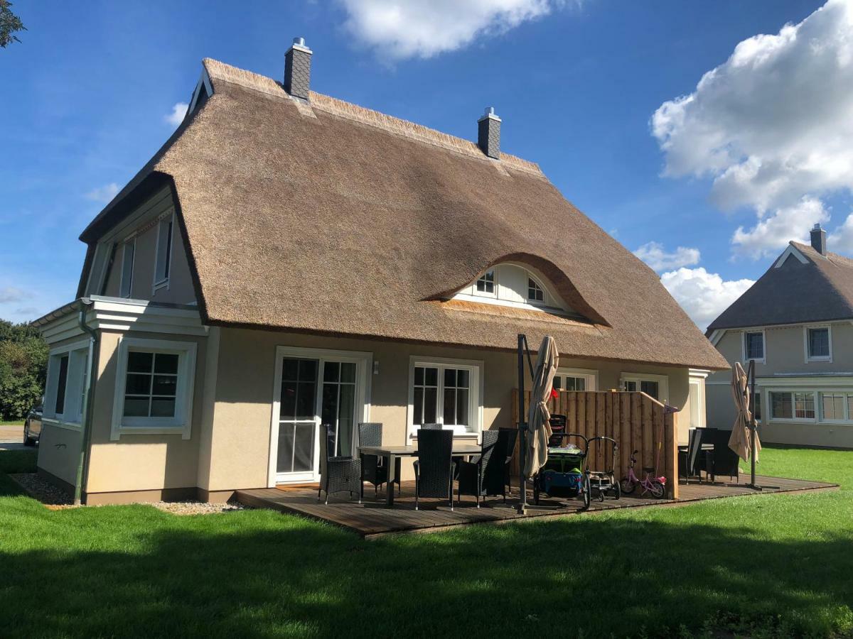 Gruene Hufe Villa Born Bagian luar foto